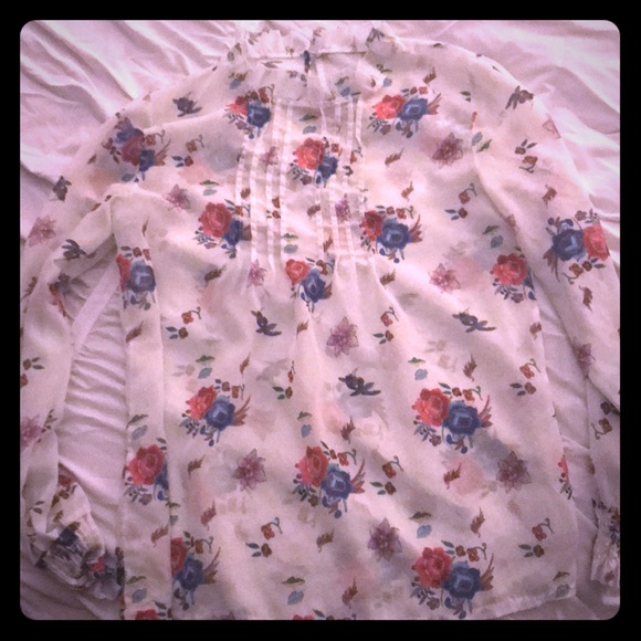 Tops - Long sleeve sheer blouse Tops - Long sleeve sheer blouse